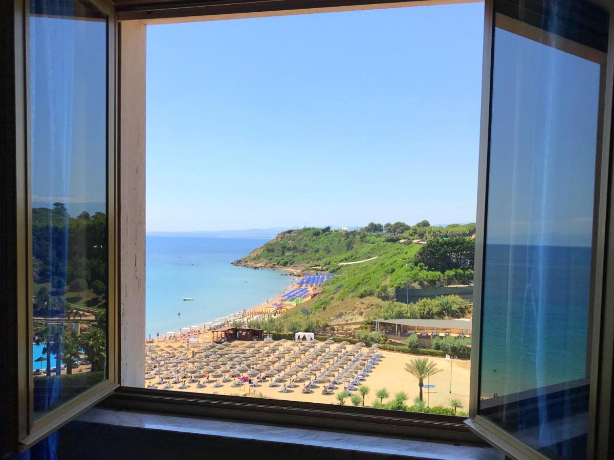 Appartamenti E Stanze Onde Blu Le Castella  Exteriér fotografie